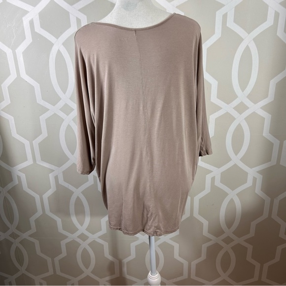 Garnet Hill Taupe V Neckline 3/4 Dolman Sleeve Top Size Large Euc - Picture 2 of 9
